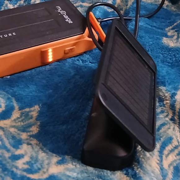 LED solar powered psi monitor - Picture 2 of 8